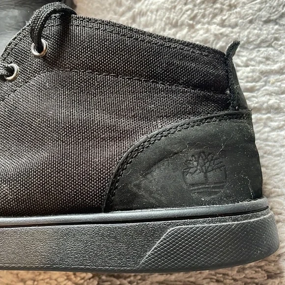 9.5 Timberland's - Picture 4 of 8